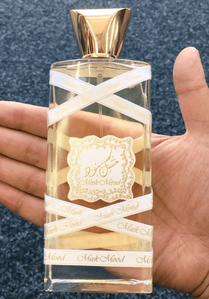 Musk Mood Eau de Parfum Spray 100ml (3.4oz) by Lattafa