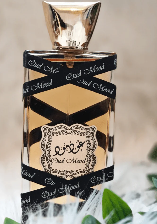 Oud Mood Eau de Parfum Spray 100ml (3.4oz) by Lattafa